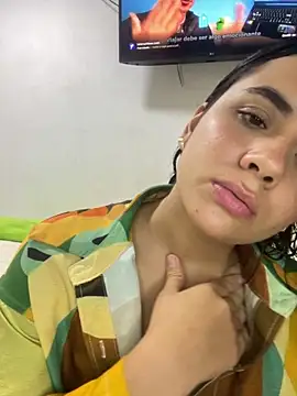 Snapshot of Leyna_Kenet chatting on 12-04-25, 03:49 Leyna Kenet online show from 12-04-25, 03:49