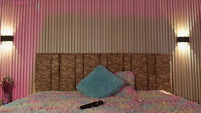 Snapshot of tiffany_johnson11 chatting on 11-08-25, 07:23 tiffany johnson11 online show from 11-08-25, 07:23