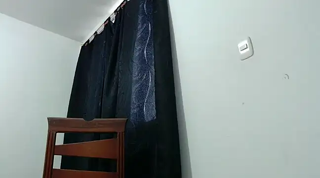 nicolle milf1978 online show from 01-30-25, 11:33