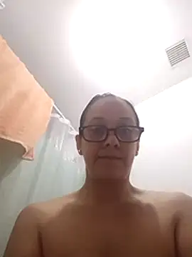 nicolle milf1978 online show from 04-23-26, 01:24