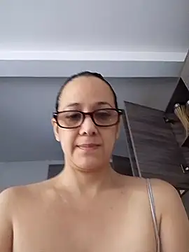 Snapshot of nicolle_milf1978 chatting on 07-28-26, 01:10 nicolle milf1978 online show from 07-28-26, 01:10