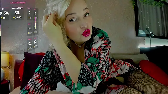 Milena candyy online show from 01-12-26, 12:16