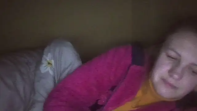 Snapshot of Milaniya261 chatting on 02-13-26, 01:45 Milaniya261 online show from 02-13-26, 01:45