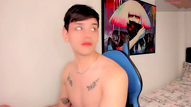 Snapshot of joe_jhon chatting on 12-12-24, 01:49 joe jhon online show from 12-12-24, 01:49