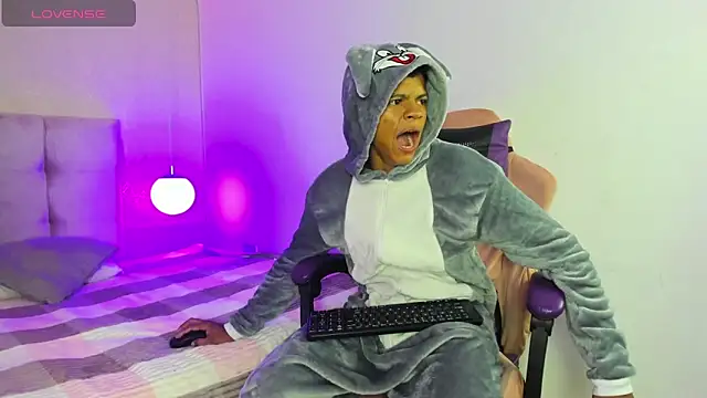 Snapshot of Jeffry_wolvess chatting on 03-19-25, 03:41 Jeffry wolvess online show from 03-19-25, 03:41