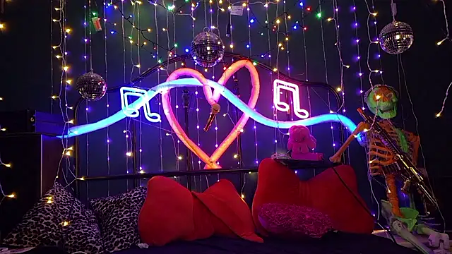 Snapshot of anonymouszN chatting on 01-11-26, 09:09 anonymouszN online show from 01-11-26, 09:09