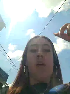 Snapshot of SarahXRusso chatting on 02-07-25, 04:24 SarahXRusso online show from 02-07-25, 04:24