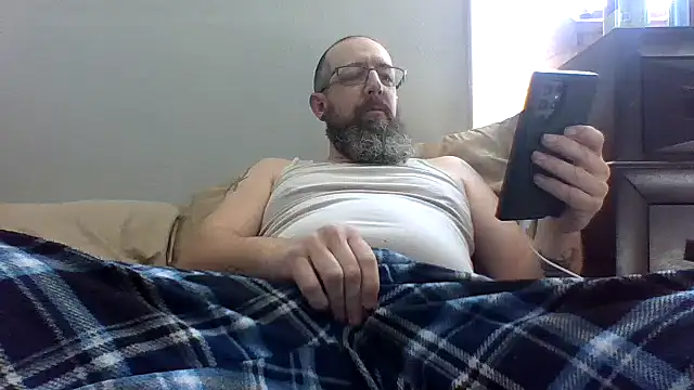 Huskers2020 online show from 02-19-25, 06:21