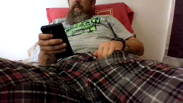 Huskers2020 online show from 10-31-25, 03:02