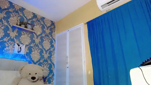 nicoledollts online show from 07-25-26, 07:55