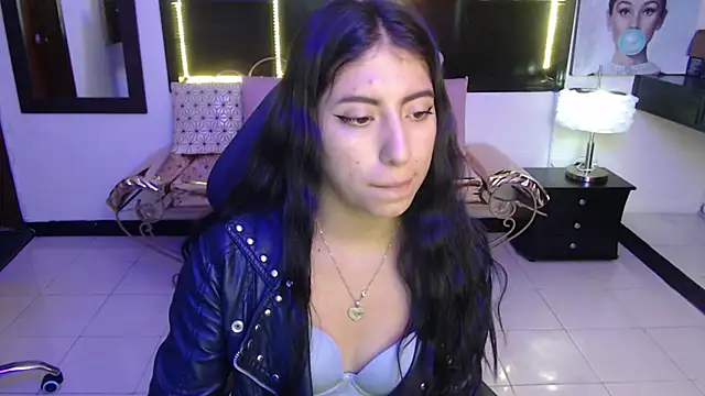 Angela Diaz  online show from 01-13-25, 12:35