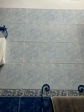 Snapshot of ellie_mcdonald chatting on 10-12-25, 01:04 ellie mcdonald online show from 10-12-25, 01:04