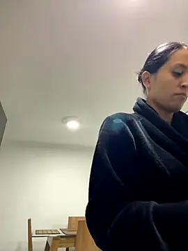 Snapshot of ellie_mcdonald chatting on 11-23-25, 12:10 ellie mcdonald online show from 11-23-25, 12:10