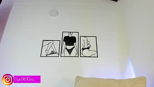 Snapshot of ellie_mcdonald chatting on 01-09-26, 11:06 ellie mcdonald online show from 01-09-26, 11:06