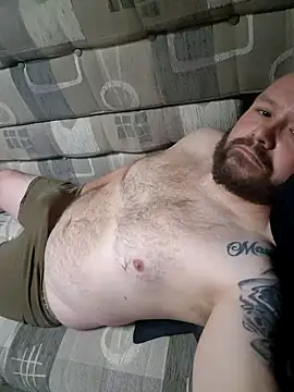 Snapshot of stocky42 chatting on 12-05-24, 02:44 stocky42 online show from 12-05-24, 02:44