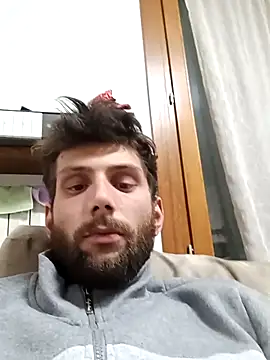 Snapshot of dariodario chatting on 12-03-25, 12:47 dariodario online show from 12-03-25, 12:47