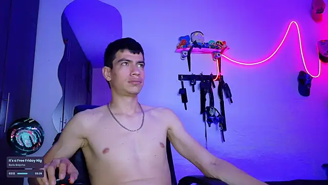 Snapshot of Nymphobuddies chatting on 03-21-25, 03:22 Nymphobuddies online show from 03-21-25, 03:22