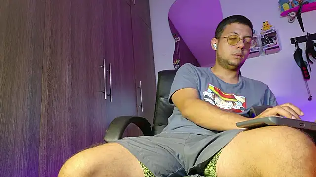 Nymphobuddies online show from 03-14-26, 09:31