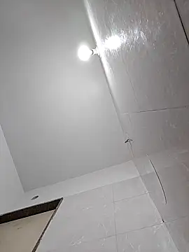 samee00721 online show from 02-14-25, 07:33