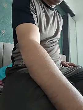 samee00721 online show from 02-19-26, 07:15