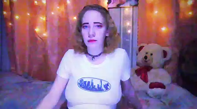 Snapshot of MelxMellie chatting on 12-24-24, 06:28 MelxMellie online show from 12-24-24, 06:28