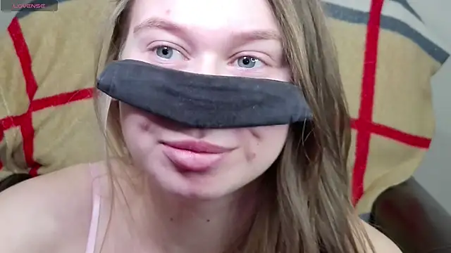 Mikki5P online show from 02-11-25, 09:14