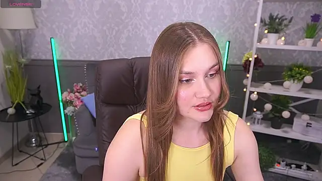 Snapshot of FoxyyKate chatting on 09-20-25, 08:54 FoxyyKate online show from 09-20-25, 08:54