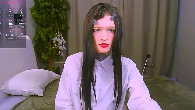 Snapshot of Simona_Rain chatting on 02-05-25, 06:35 Simona Rain online show from 02-05-25, 06:35