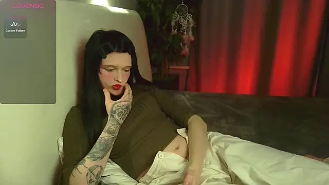 Snapshot of Simona_Rain chatting on 02-08-25, 07:26 Simona Rain online show from 02-08-25, 07:26