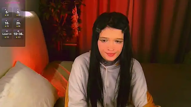 Snapshot of Simona_Rain chatting on 02-19-25, 11:04 Simona Rain online show from 02-19-25, 11:04