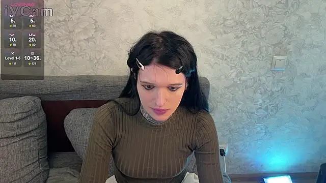 Snapshot of Simona_Rain chatting on 03-05-25, 07:49 Simona Rain online show from 03-05-25, 07:49