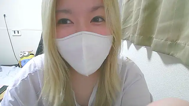 Snapshot of Remi_official chatting on 09-09-25, 09:14 Remi official online show from 09-09-25, 09:14