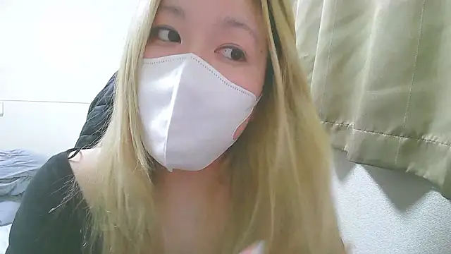 Snapshot of Remi_official chatting on 09-14-25, 08:30 Remi official online show from 09-14-25, 08:30