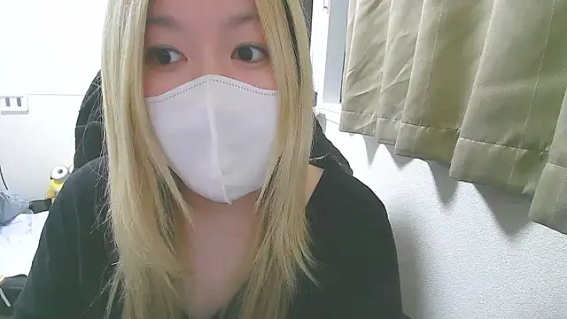 Snapshot of Remi_official chatting on 09-16-25, 08:21 Remi official online show from 09-16-25, 08:21