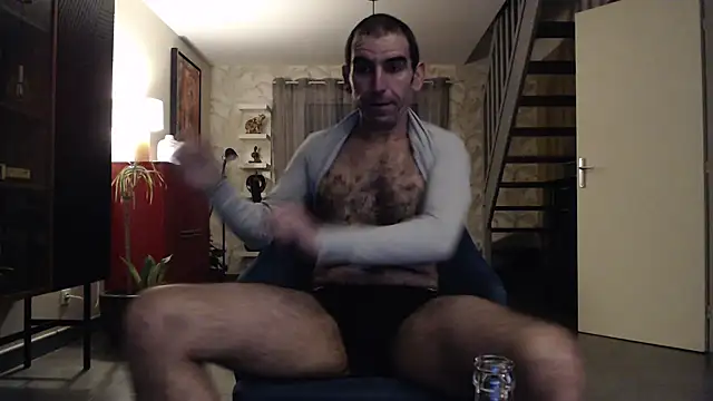 Snapshot of Samir_44200 chatting on 03-04-26, 09:21 Samir 44200 online show from 03-04-26, 09:21