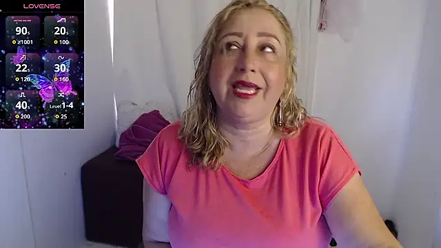 Snapshot of Xileny-Halliwey chatting on 01-17-26, 03:50 Xileny-Halliwey online show from 01-17-26, 03:50