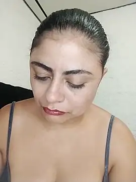 Snapshot of ElizabethWeil chatting on 01-19-26, 04:00 ElizabethWeil online show from 01-19-26, 04:00