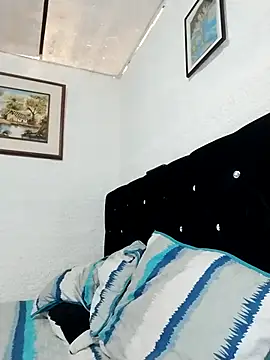 Snapshot of ElizabethWeil chatting on 02-04-26, 01:28 ElizabethWeil online show from 02-04-26, 01:28