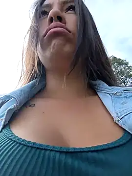 Snapshot of LIZ-06_ chatting on 03-21-25, 12:50 LIZ-06 online show from 03-21-25, 12:50