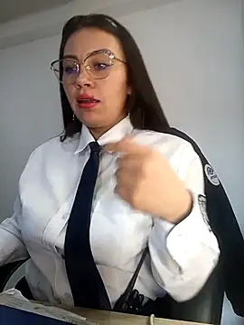 Snapshot of LIZ-06_ chatting on 10-22-25, 03:34 LIZ-06 online show from 10-22-25, 03:34