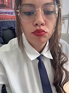 Snapshot of LIZ-06_ chatting on 11-11-25, 01:44 LIZ-06 online show from 11-11-25, 01:44