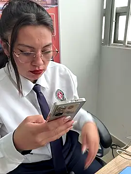 Snapshot of LIZ-06_ chatting on 11-15-25, 01:51 LIZ-06 online show from 11-15-25, 01:51