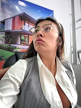 Snapshot of LIZ-06_ chatting on 12-02-25, 01:28 LIZ-06 online show from 12-02-25, 01:28