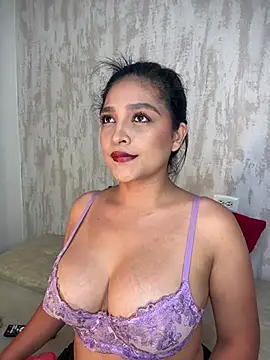Snapshot of AdeleGray chatting on 05-07-26, 11:10 AdeleGray online show from 05-07-26, 11:10