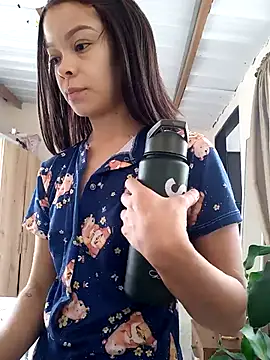 Snapshot of sofiaVelez01 chatting on 02-18-25, 04:16 sofiaVelez01 online show from 02-18-25, 04:16