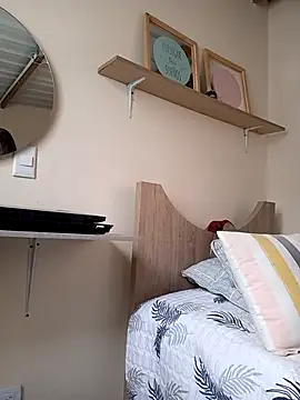 Snapshot of sofiaVelez01 chatting on 03-03-25, 07:17 sofiaVelez01 online show from 03-03-25, 07:17