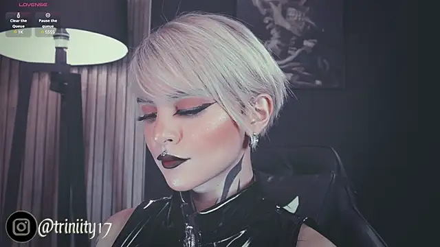 Snapshot of Trinity___s chatting on 12-26-24, 04:36 Trinity s online show from 12-26-24, 04:36