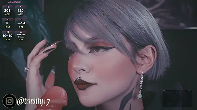 Snapshot of Trinity___s chatting on 01-25-25, 09:57 Trinity s online show from 01-25-25, 09:57