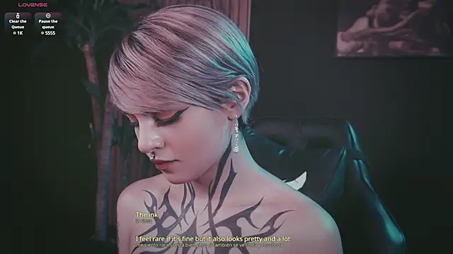 Snapshot of Trinity___s chatting on 02-07-25, 04:37 Trinity s online show from 02-07-25, 04:37