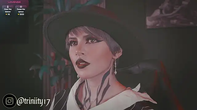 Snapshot of Trinity___s chatting on 02-21-25, 09:22 Trinity s online show from 02-21-25, 09:22